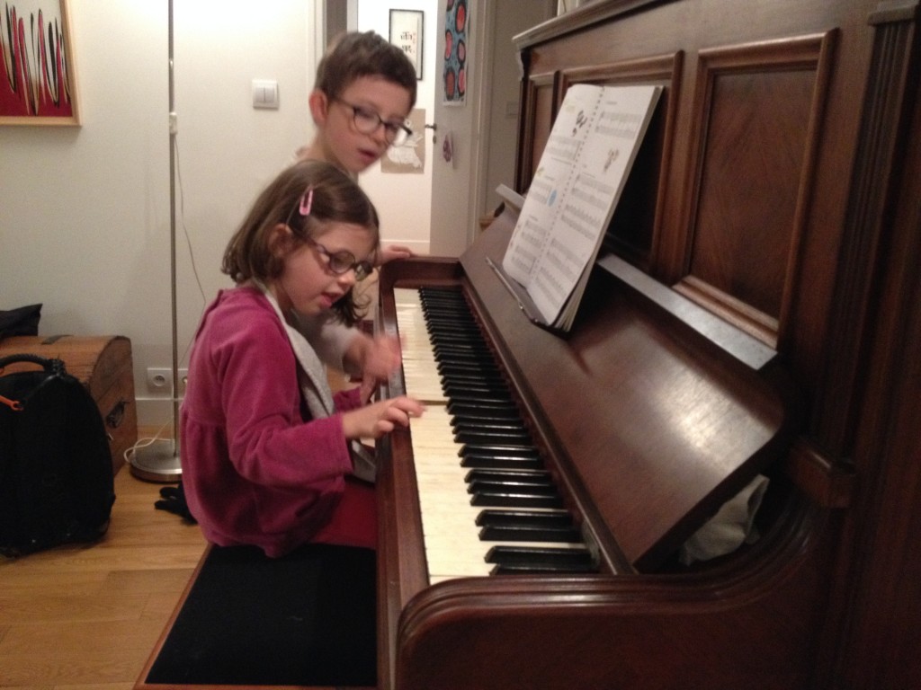 Exercices des jeunes pianistes